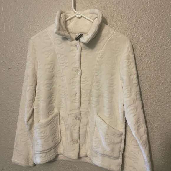 Jaclyn Intimates Soft White Robe - Picture 5 of 5